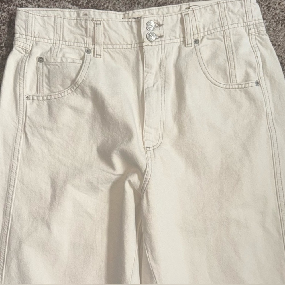 FREE PEOPLE WE THE FREE ASTER
SEAMED RELAXED STRAIGHT LEG JEANS
SIZE 29 CREAM - Picture 11 of 15